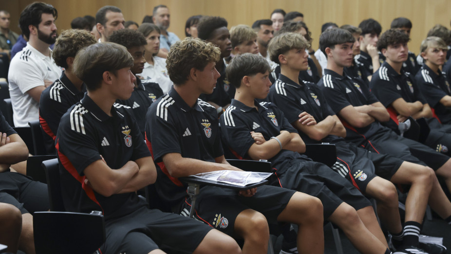 Apresentação oficial Juvenis B