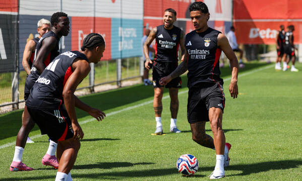 Richard R&#237;os training at Benfica Campus
